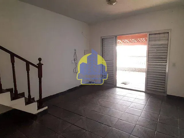 Sobrado com 190m² 3 quartos e 3 banheiros, à venda, no bairro Bandeiras em Osasco