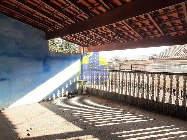 Sobrado com 190m² 3 quartos e 3 banheiros, à venda, no bairro Bandeiras em Osasco
