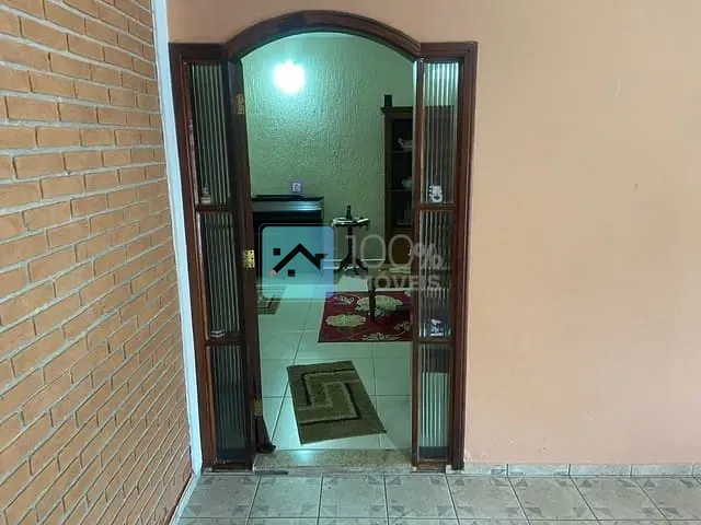 Sobrado com 250m² 4 quartos e 3 banheiros, à venda, no bairro Bosque dos Eucaliptos em São José dos Campos