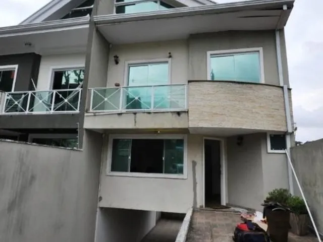 Sobrado com 105m² 3 quartos e 4 banheiros, à venda, no bairro Vista Alegre em Curitiba