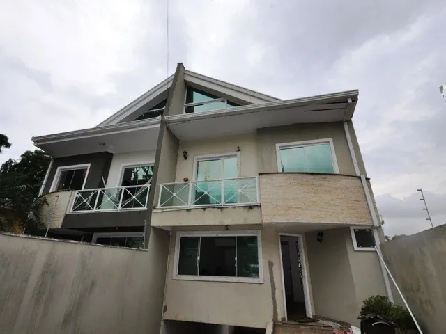 Sobrado com 105m² 3 quartos e 4 banheiros, à venda, no bairro Vista Alegre em Curitiba