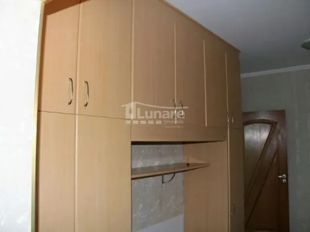 Sobrado com 250m² 2 quartos e 2 banheiros, à venda, no bairro Centro em Suzano