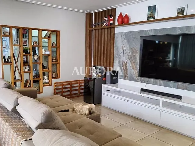 Sobrado com 330m² 4 quartos e 3 banheiros, à venda, no bairro Jardim Asteca em Rolândia