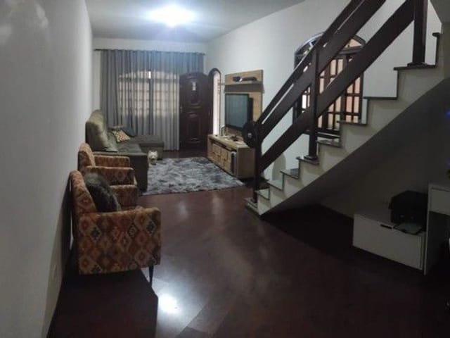 Foto do Sobrado - Sobrado com 3 dormitórios à venda, 262 m² por R$ 550.000,00 - Residencial União - São José dos Campos/SP | INDEPENDENCE NEGOCIOS IMOBILIARIOS LTDA