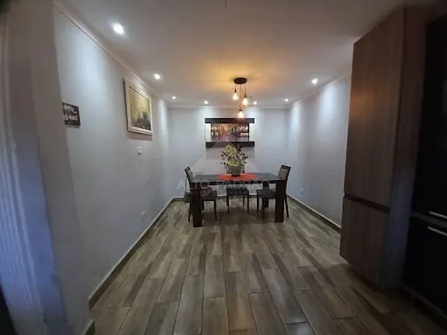 Sobrado com 250m² 4 quartos e 2 banheiros, à venda, no bairro Parque das Américas em Mauá