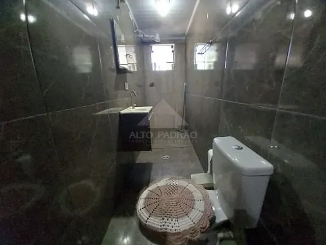 Sobrado com 250m² 4 quartos e 2 banheiros, à venda, no bairro Parque das Américas em Mauá