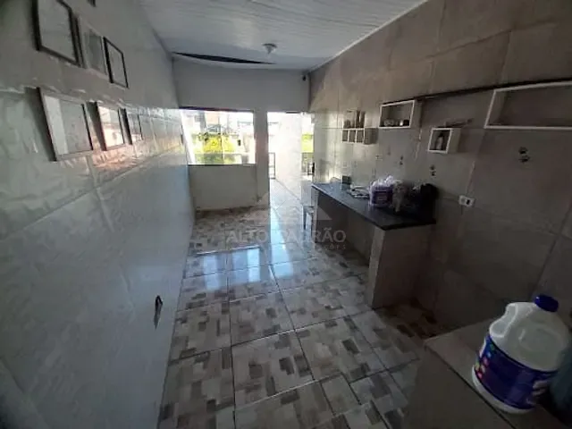 Sobrado com 250m² 4 quartos e 2 banheiros, à venda, no bairro Parque das Américas em Mauá