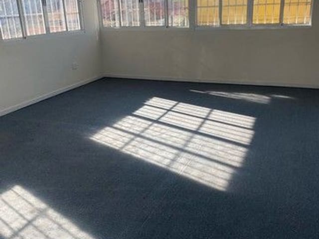 Foto do Sobrado - Sobrado com 9 dormitórios, 280 m² - venda por R$ 1.479.000,00 ou aluguel por R$ 8.000,00/mês - Jardim das Indústrias - São José dos Campos/SP | INDEPENDENCE NEGOCIOS IMOBILIARIOS LTDA