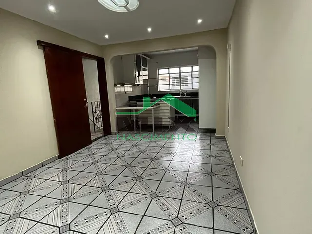 Sobrado com 327m² 3 quartos e 2 banheiros, à venda, no bairro Taboão em São Bernardo do Campo