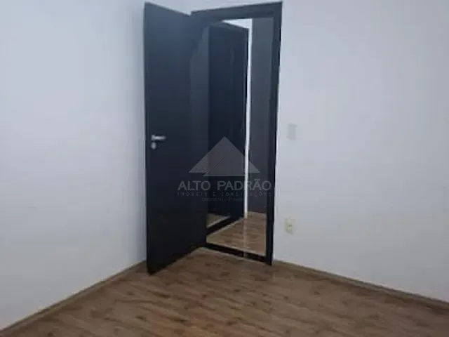 Sobrado com 75m² 3 quartos e 2 banheiros, à venda, no bairro Parque São Vicente em Mauá