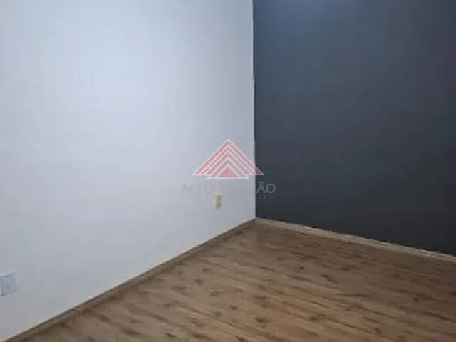 Sobrado com 75m² 3 quartos e 2 banheiros, à venda, no bairro Parque São Vicente em Mauá