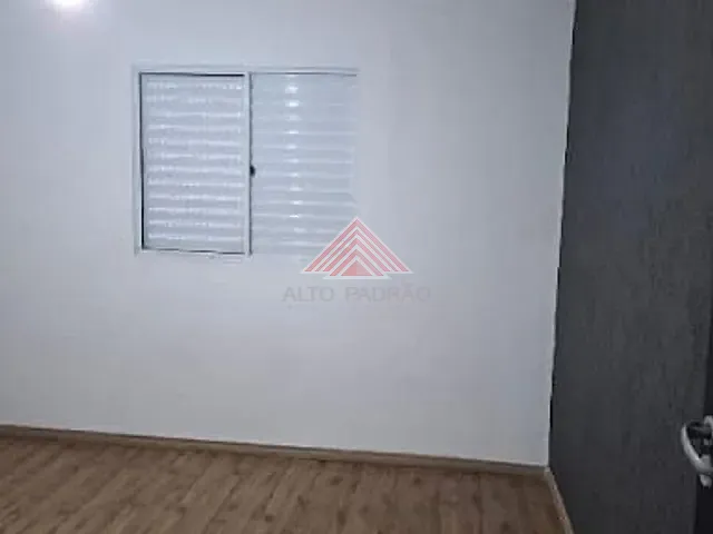 Sobrado com 75m² 3 quartos e 2 banheiros, à venda, no bairro Parque São Vicente em Mauá