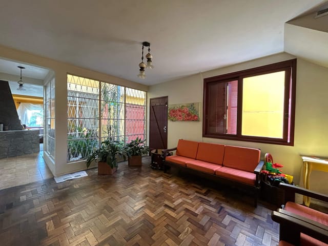 Casa com 259m² 3 quartos e 3 banheiros, à venda, no bairro Centro em Pelotas