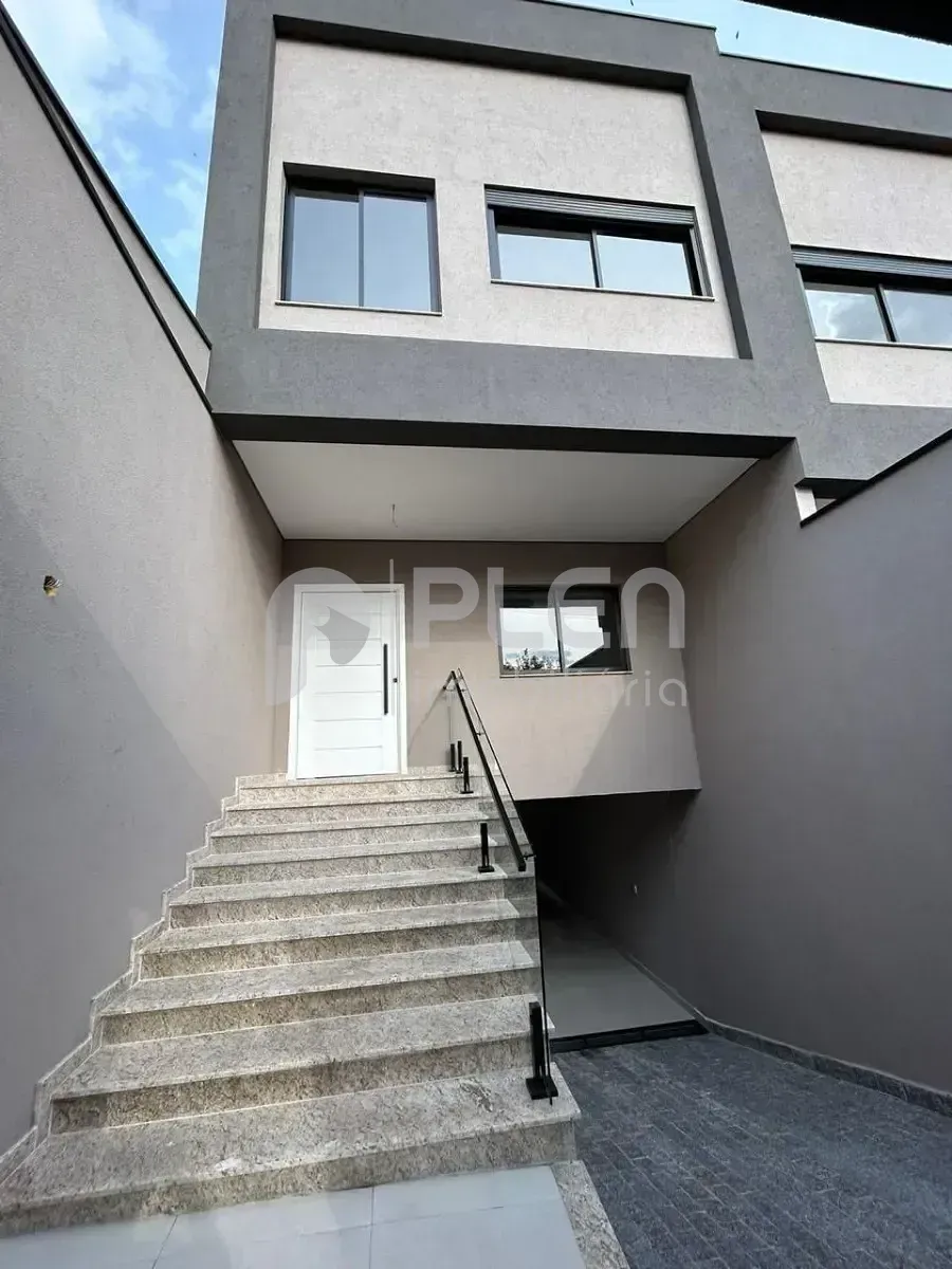 Casa de 4 quartos à venda em Vila Irmãos Arnoni, São Paulo