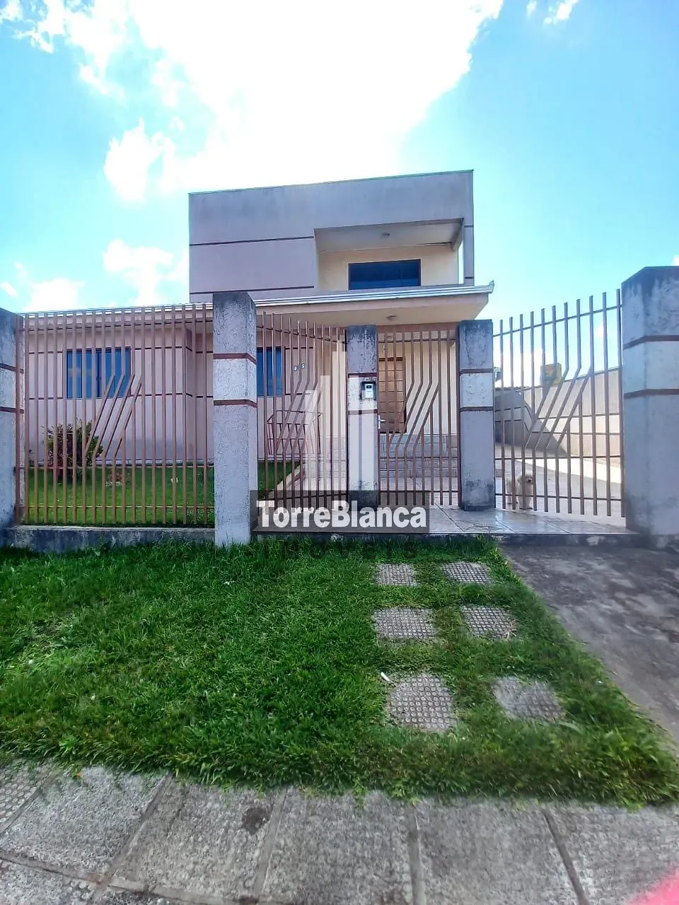 Sobrado, 3 quartos, 320 m² - Foto 1