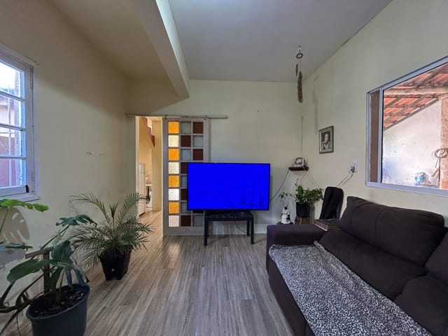 Casa com 192m² 3 quartos e 2 banheiros, à venda, no bairro Laranjal em Pelotas
