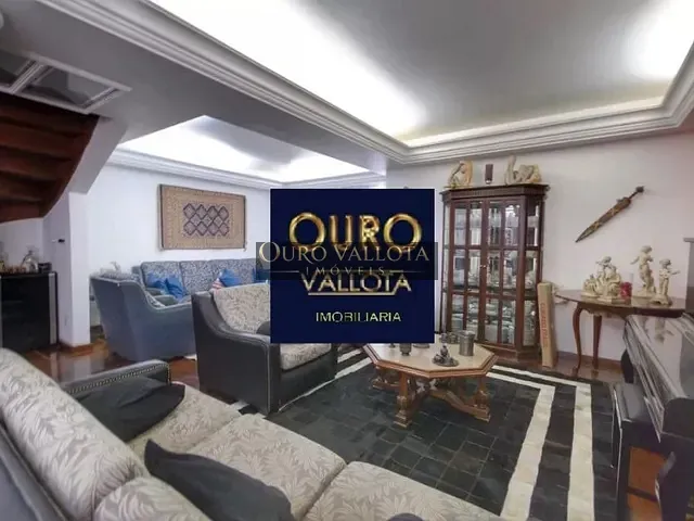Sobrado com 245m², para alugar, no bairro Vila Monumento em São Paulo