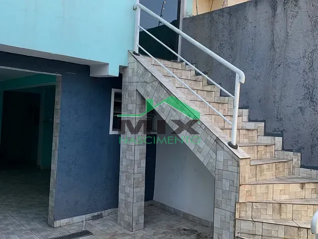 Sobrado com 220m² 3 quartos e 5 banheiros, à venda, no bairro Taboão em São Bernardo do Campo