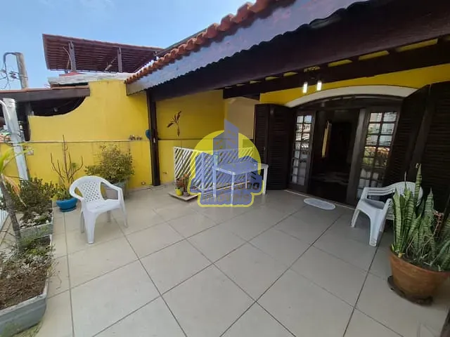 Sobrado com 238m² 3 quartos e 2 banheiros, à venda, no bairro Bela Vista em Osasco
