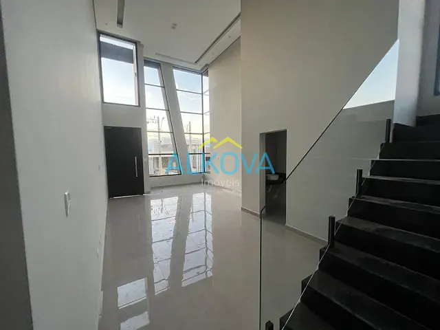 Sobrado com 360m² 3 quartos e 3 banheiros, à venda, no bairro Residencial Colinas em Caçapava