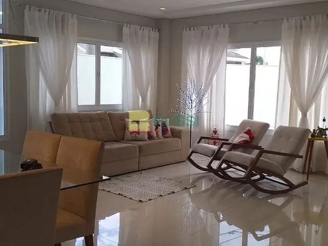 Sobrado com 277m² 5 quartos e 6 banheiros, à venda, no bairro Urbanova em São José dos Campos