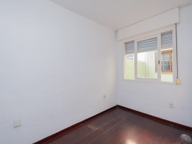 Casa com 290m² 4 quartos e 4 banheiros, para alugar, no bairro Centro em Pelotas