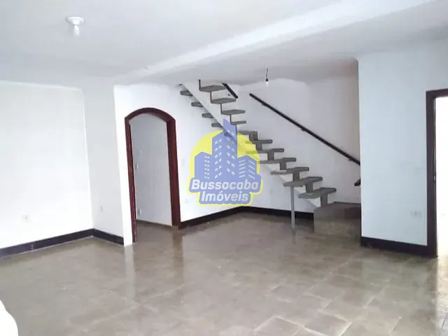 Sobrado com 260m² 4 quartos e 2 banheiros, à venda, no bairro Centro em Osasco