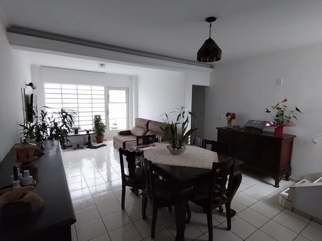 Sobrado com 240m² 3 quartos e 2 banheiros, à venda ou para alugar, no bairro Vila Mariana em São Paulo