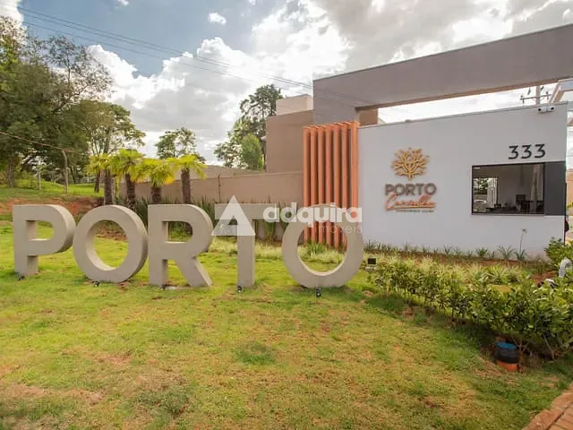 Sobrado 2 quartos e 1 banheiro, à venda, no bairro Jardim Carvalho em Ponta Grossa