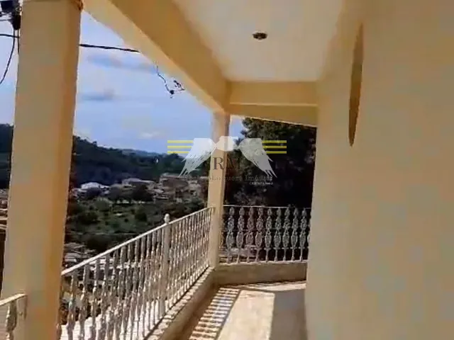 Sobrado 3 quartos e 5 banheiros, à venda, no bairro Parque Mairinque em Mairinque