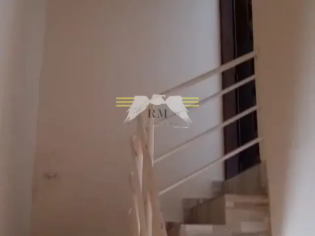 Sobrado 3 quartos e 5 banheiros, à venda, no bairro Parque Mairinque em Mairinque