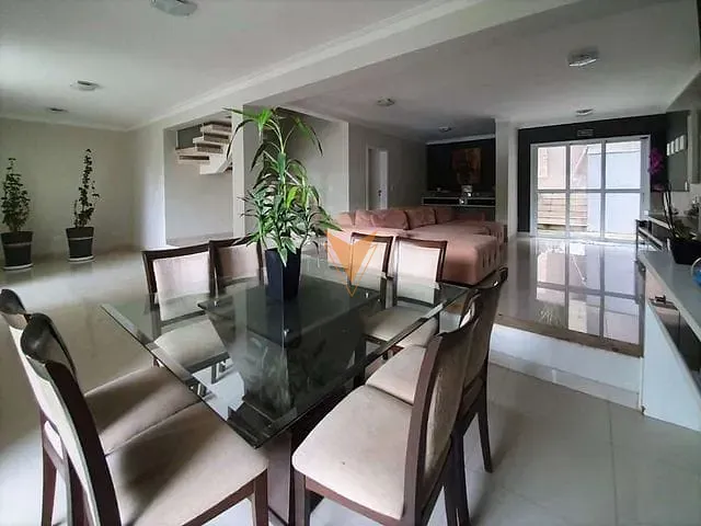 Sobrado com 421m² 3 quartos e 3 banheiros, à venda, no bairro Vila Verde em Itapevi