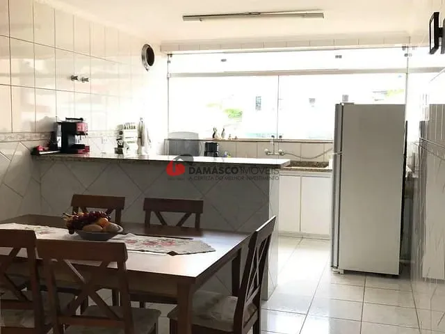 Sobrado com 179m² 3 quartos e 1 banheiro, à venda, no bairro Olímpico em São Caetano do Sul