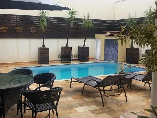 Sobrado com 360m² 3 quartos e 4 banheiros, à venda, no bairro Vila Suíça em Indaiatuba