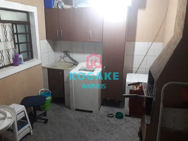 Sobrado com 140m² 3 quartos e 2 banheiros, à venda, no bairro Parque Residencial Flamboyant em São José dos Campos