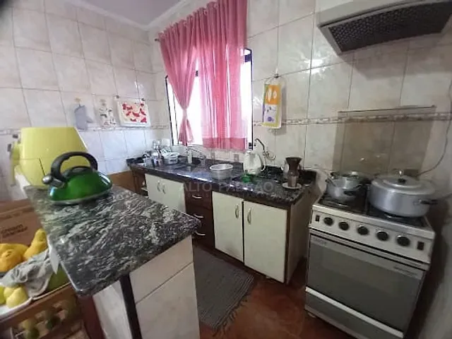 Sobrado com 210m² 6 quartos e 4 banheiros, à venda, no bairro Jardim Miranda D'Aviz em Mauá