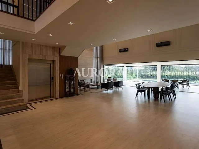 Sobrado com 1200m² 4 quartos e 6 banheiros, à venda, no bairro Palhano 2 em Londrina