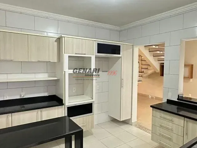 Sobrado com 150m² 3 quartos e 2 banheiros, à venda, no bairro Villaggio Di Itaici em Indaiatuba