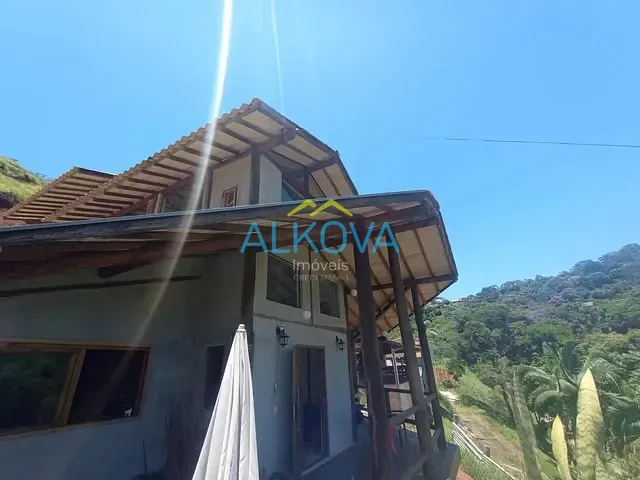 Sobrado com 2000m² 4 quartos e 4 banheiros, à venda, no bairro Freitas em São José dos Campos