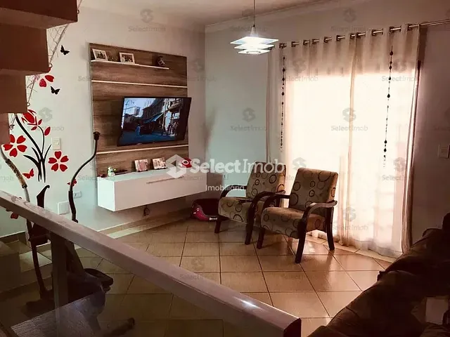 Sobrado com 142m² 3 quartos e 3 banheiros, à venda, no bairro Parque São Vicente em Mauá