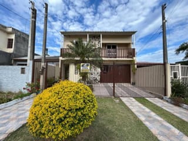Casa com 240m² 2 quartos e 2 banheiros, à venda, no bairro Arco-irís em Pelotas
