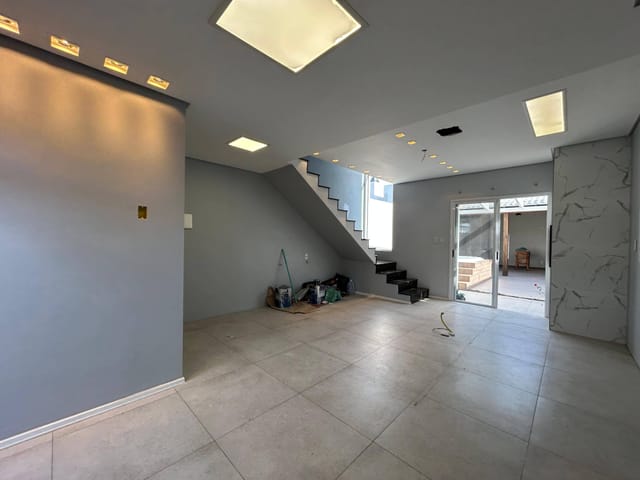 Casa com 105m² 1 quarto e 2 banheiros, à venda, no bairro Laranjal em Pelotas