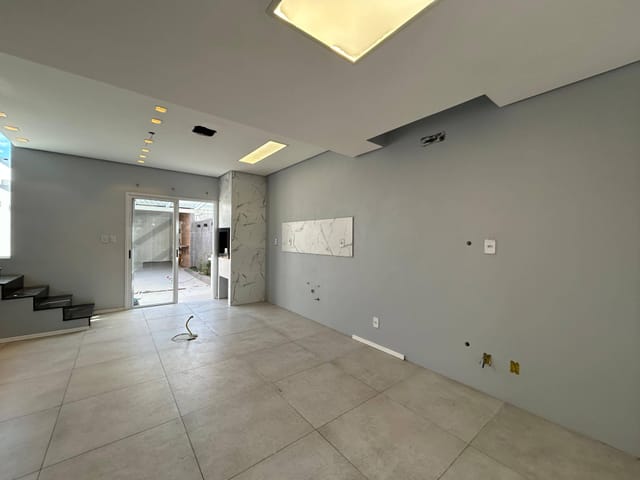 Casa com 105m² 1 quarto e 2 banheiros, à venda, no bairro Laranjal em Pelotas