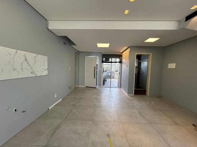 Casa com 105m² 1 quarto e 2 banheiros, à venda, no bairro Laranjal em Pelotas