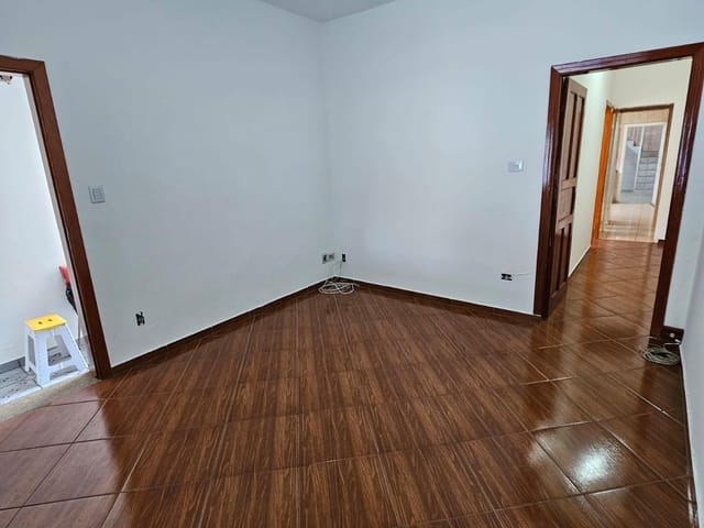 Foto do Sobrado - ** SOBRADO 108m² POSSUI 2 DORMITÓRIOS SENDO 1 SUÍTE E 2 VAGAS COBERTAS ÓTIMA LOCALIZAÇÃO - Para Mais Informações Corretor Alex Camargo (11) 94009-6980 !!! ** | Rocha Marqueze Imóveis