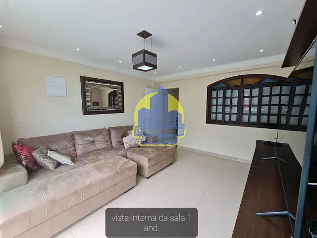 Sobrado com 125m² 5 quartos e 3 banheiros, à venda, no bairro Veloso em Osasco