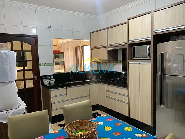Sobrado com 227m² 4 quartos e 3 banheiros, à venda, no bairro Residencial Bosque dos Ipês em São José dos Campos
