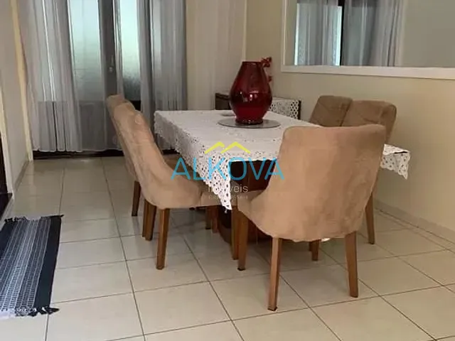 Sobrado com 227m² 4 quartos e 3 banheiros, à venda, no bairro Residencial Bosque dos Ipês em São José dos Campos