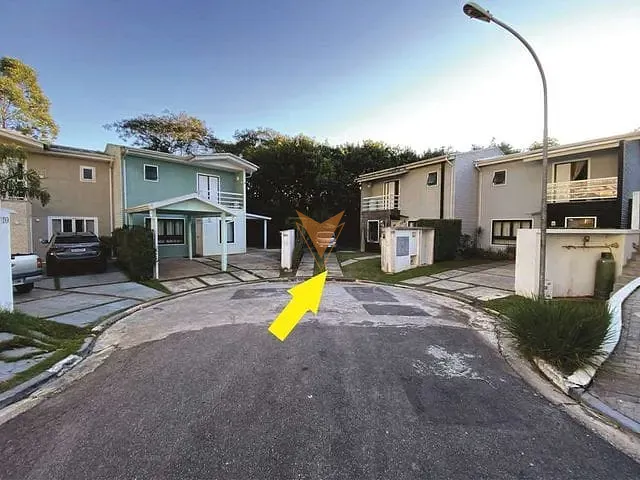 Sobrado com 340m² 3 quartos e 3 banheiros, à venda, no bairro Jardim das Paineiras em Cotia