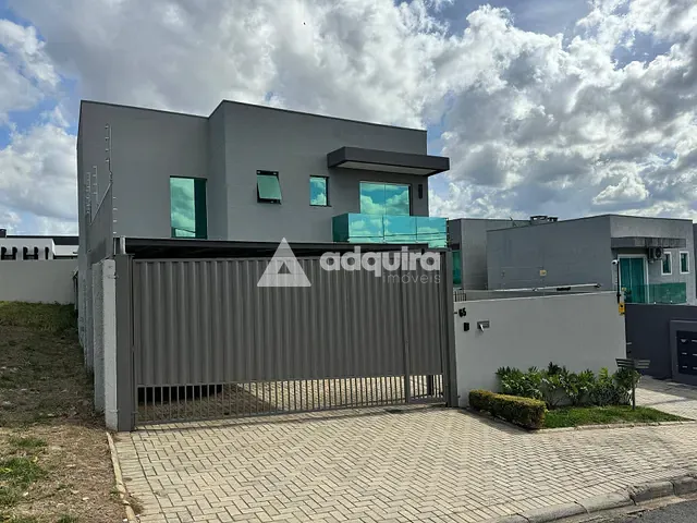 Sobrado com 240m² 3 quartos e 2 banheiros, à venda, no bairro Jardim Carvalho em Ponta Grossa